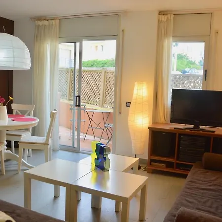 Pascal Spacious With Terrace Apartment