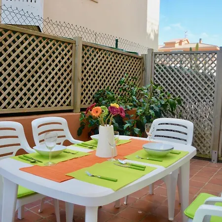 Pascal Spacious With Terrace Apartment *
