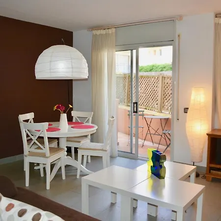 Pascal Spacious With Terrace Apartment